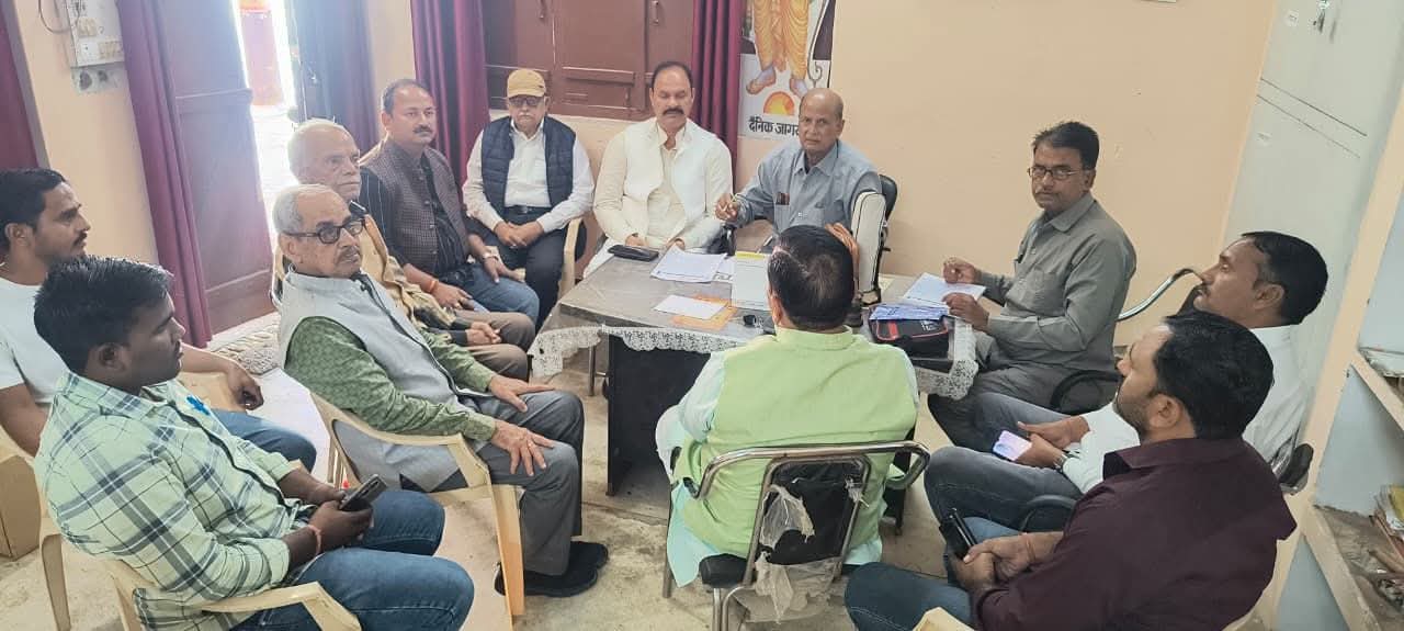 हरदोई में फर्जी छेड़छाड़ मुकदमे का आरोप, क्षत्रिय महासभा ने लिया संज्ञान, पीड़ित प्रवीण सिंह ने पुलिस व स्थानीय राजनेताओं पर लगाया दबाव का आरोप