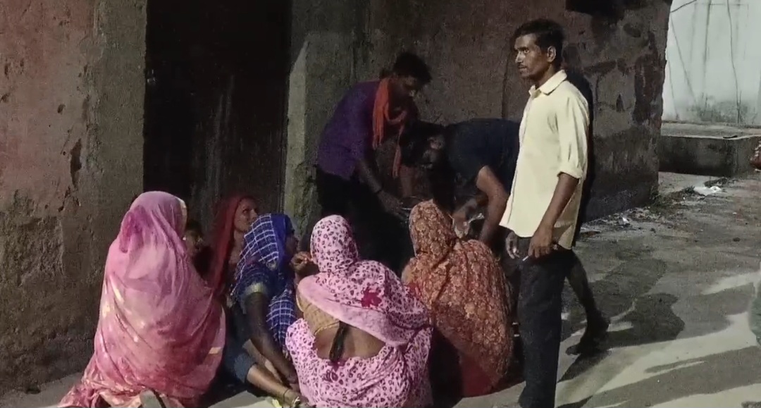 हरदोई लखनऊ हाइवे पर दो बाइकों की आमने-सामने भिड़ंत, तीन की दर्दनाक मौत दो घायल