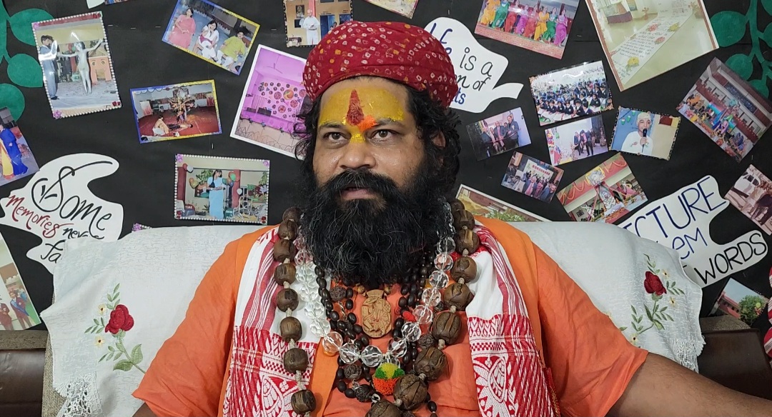 बरेली हिंसा को लेकर मोहम्मद तौकीर रजा पर भड़के अयोध्या के हनुमान गढ़ी के महंत राजू दास, कहा तौकीर रजा जैसे लोगों का एनकाउंटर होना चाहिए, और उन पर बुलडोजर कार्यवाही भी होनी चाहिए 